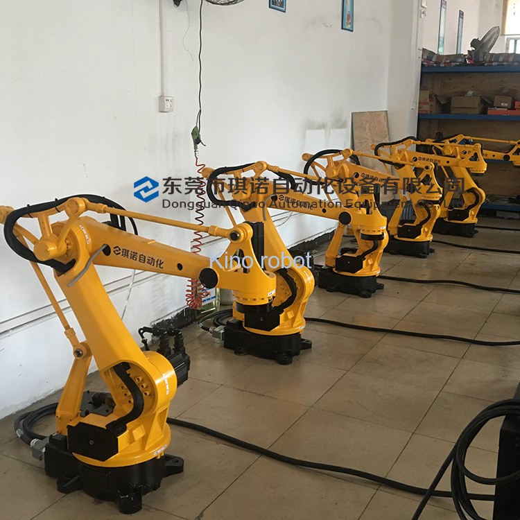 沖床機械手 沖床機械手