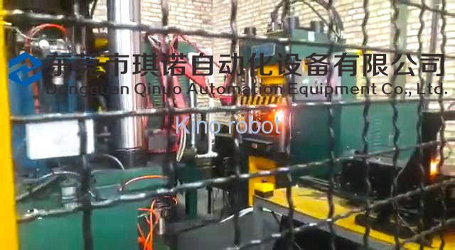 關節式高溫拾取機械手