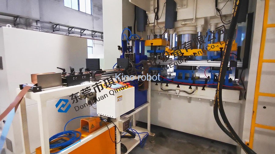 三次元機械手 三次元機械手