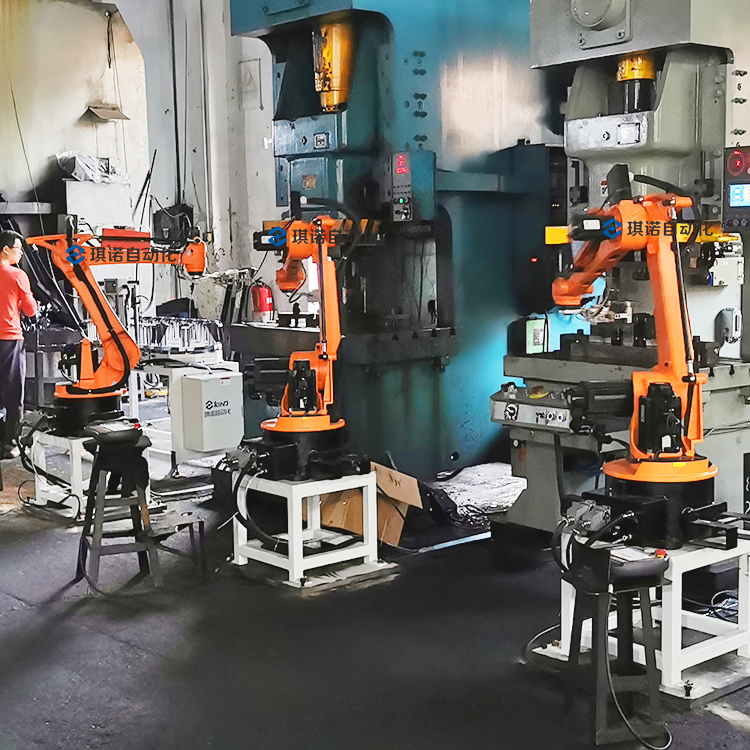 沖床機械手 沖床機械手