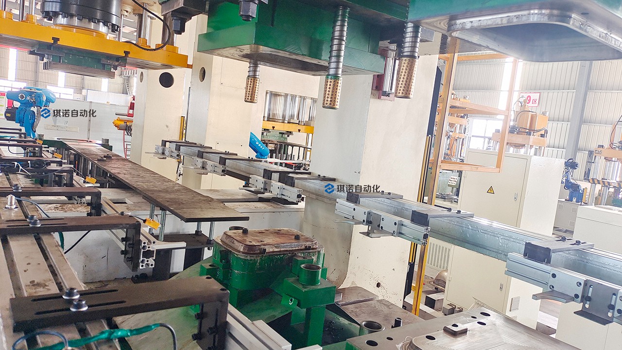 三次元機械手 三次元機械手